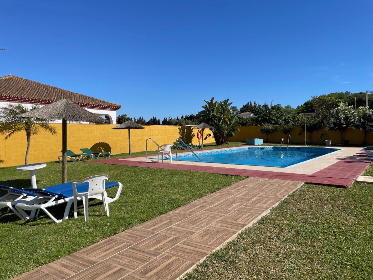 Hostal Del Faro コニル・デ・ラ・フロンテラ エクステリア 写真