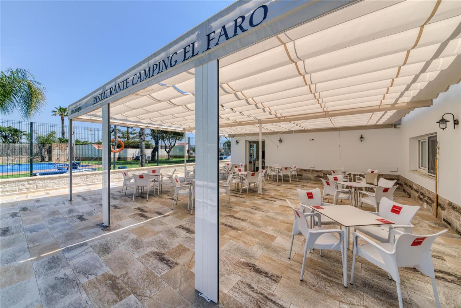 Hostal Del Faro コニル・デ・ラ・フロンテラ エクステリア 写真